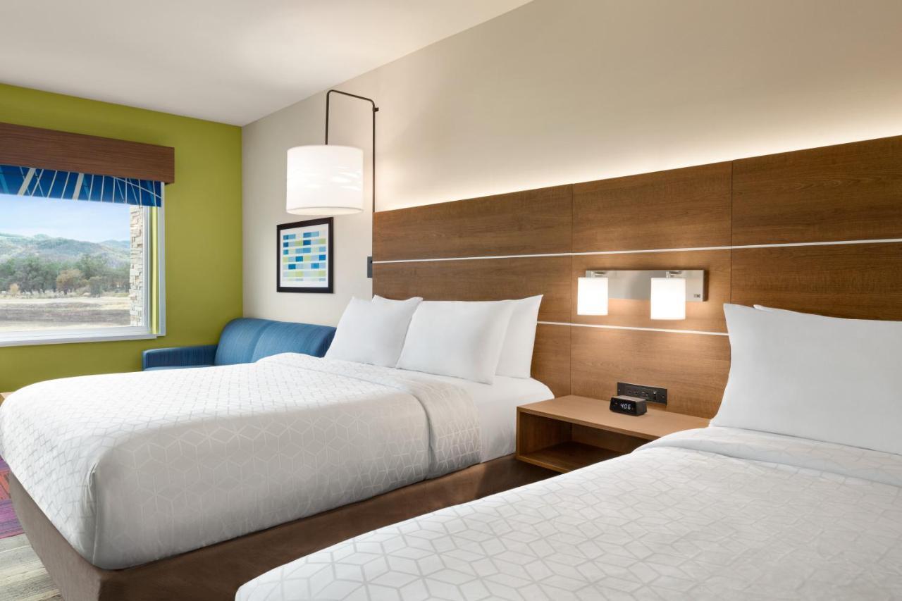 Holiday Inn Express & Suites - Ukiah By Ihg Buitenkant foto